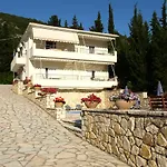 Hotell Geni Garden Yénion