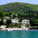 Geni Garden Hotell *