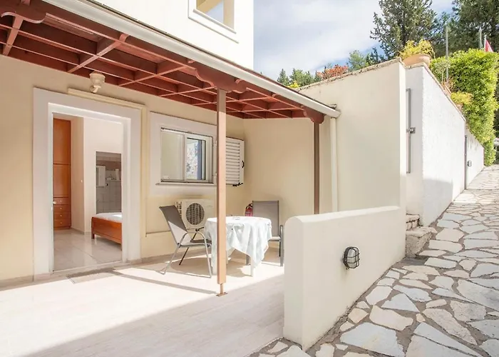 Отель Geni Garden Geni (Lefkada)