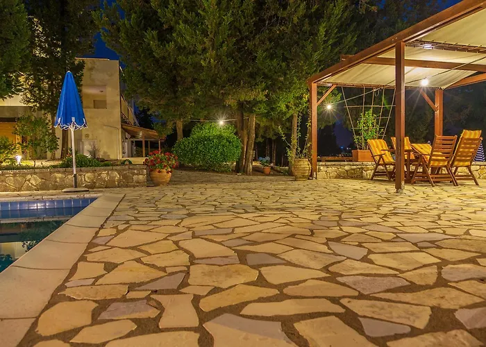 Geni Garden Отель Geni (Lefkada)