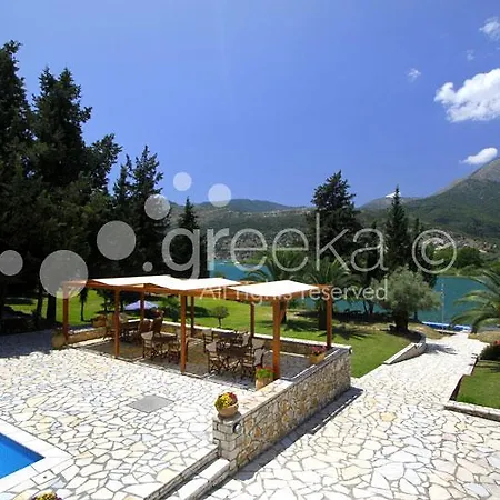 Hotel Geni Garden *